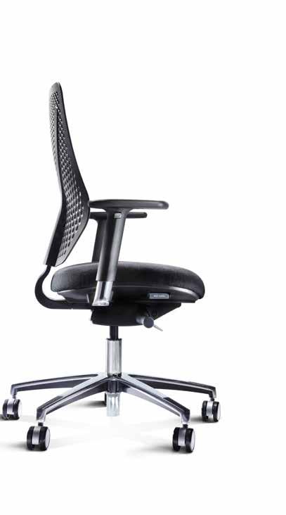 / WHY The Why range of executive chairs fulfils this design purpose with beauty