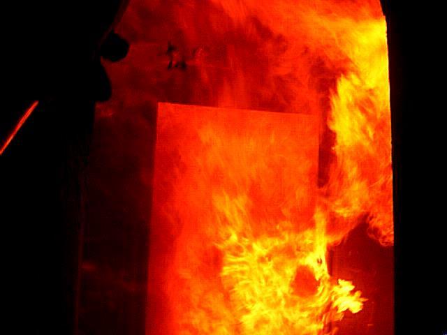 PHASES OF FIRE FLASHOVER Stage when