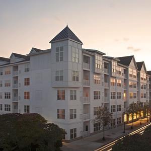 Waypointe, Norwalk Contractor: Pointe Builders 444 Apartments, 5 floors, 800 to 1000 sq. ft.