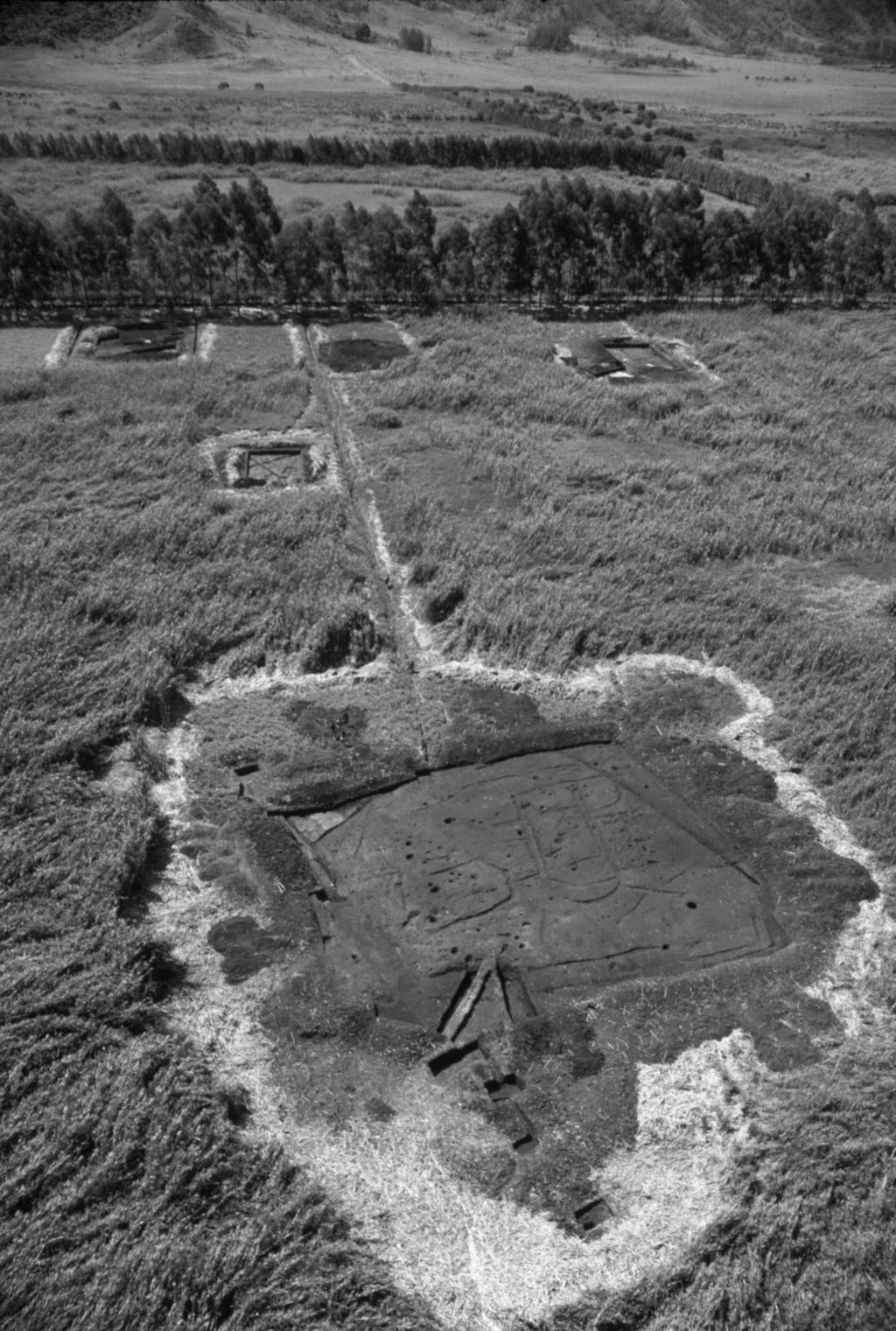 Landscape and meaning 33 Figure 2.2 Kuk early agricultural site Papua New Guinea. Source: J. Golson.