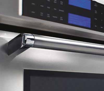 BUILT-IN OVENS PROFESSIONAL SERIES Stainless steel knobs, professional handles and an analog chronometer exude professional quality, outstanding design and timeless beauty.