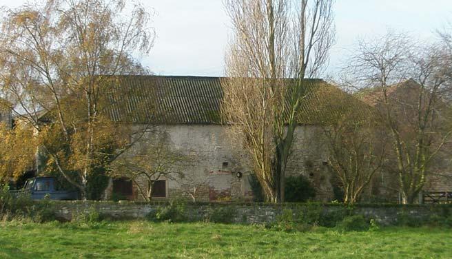 Barn This, with the above farmhouse, is the major contribution to the view of the hamlet from the fields and riverbank to the north.