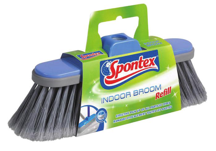 INDOOR BROOM SET Soft and flexible bristles for effective cleaning of indoor surfaces.