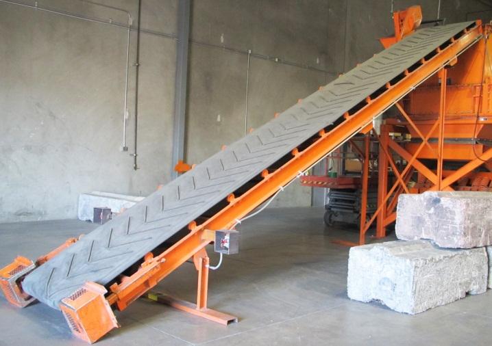 Complete Waste Tire Recycling Line Manufactured new in 2009 and started operation in 2010 and has less than three years in service.
