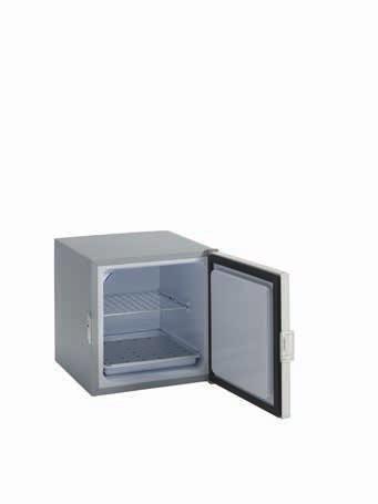 Isotherm CRUISE 36 250 440 715 Type CR 36 Gross volume (l) 36 CRUISE 40 Cubic The CR 40 CUBIC can be used as a fridge or freezer and installed both as a front opening fridge or freezer (Cruise) or as
