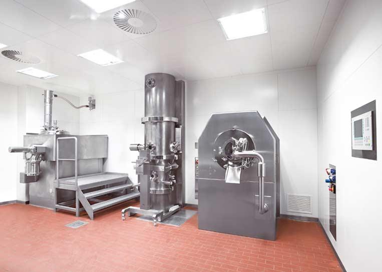 Lödige Pharma Pilot Plant The new Pharma Pilot Plant is equipped with the most modern machines for: Mixing