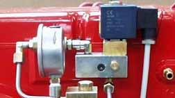 CIB UNIGAS - M039191CA Pressure gauge port Fig. 19 - Light oil manifold (PG60) Fig. 20 - Combustion head with light oil gun (PG70 - PG81) Pressure gauge port RP V PG SV Fig.