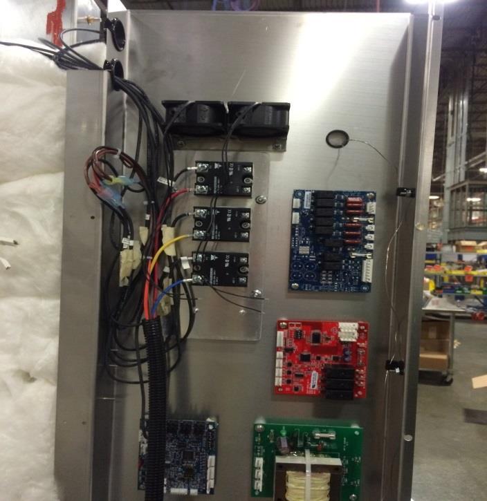 Serviceability Duke TSC FLEXBAKE 6/18 Digital 5 - Oven SERVICEABILITY Design Features All key components are easily accessible The front control cover pivots down for