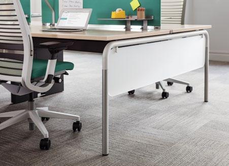 DESIGNED FOR PEOPLE Desk Height Navi TeamIsland is available in standing and traditional desk heights, with