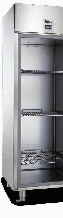NAU Maxi Clean-free condenser (refrigerated cabinets only) The wire-frame condenser does not require periodic maintenance