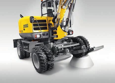The axle lock is switched on automatically by operating the main brake.