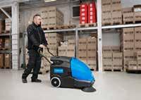 FLOORTEC 760 is a walk-behind sweeper which will let you take on your cleaning tasks with ease and efficiency, cleaning up dry debris, and providing dust free removal of even the smallest particles