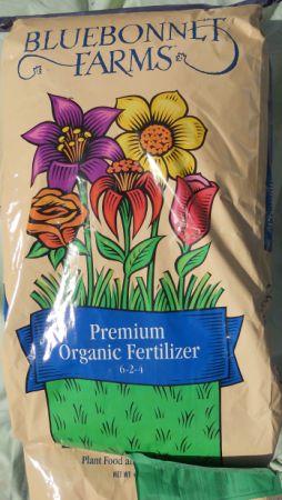 bag VITAZYME BIO-STIMULANT Carl Pool formula w/vitamins & enzymes to stimulate healthy root zone bioactivity.