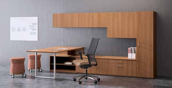 ) L Unit Use modular components to combine a variety of storage units and worksurfaces for a multi-level, full-function station.