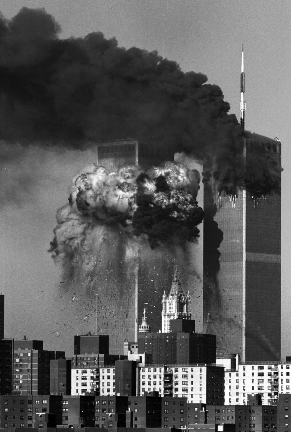312 THE 9/11 COMMISSION REPORT Tamara Beckwith, New York Post The Twin Towers