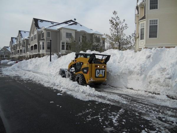 Commercial Snow and Ice Management The most dependable snow removal services in NJ For over 20 years, Grandview has been providing snowplowing and ice management to New Jersey corporations and small