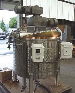 with lid-mount mixer.