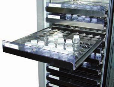 In this way is possible to trace who opened the door, when the door was open and how long the door was kept open. 12 Drawers for MMF/MMR 700 models - 24 drawers for MMF/MMR 1500 models.