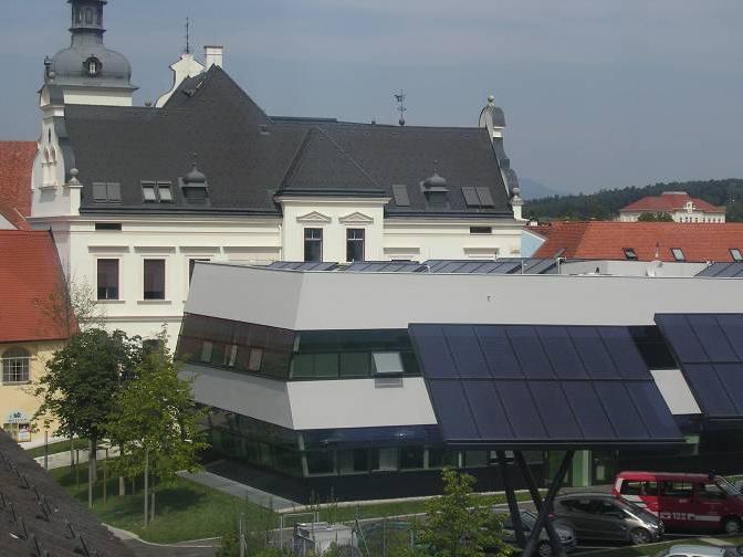 JOURNAL OF SUSTENABLE ENERGY, VOL. 1, NO. 2, JUNE, 21 SOLAR HEATING AND COOLING FOR THE SOLAR CITY GLEISDORF THÜR A., VUKITS M.