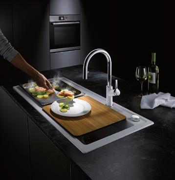 It is impressive When preparing ingredients, it is easy to see how pleasantly easy steam to work directly from the movable cooking is with the BLANCO ZENAR chopping