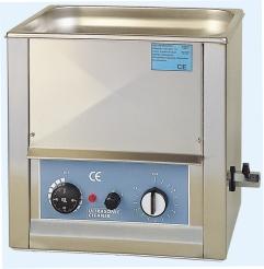 ULTRASONIC BATHS UCI INTRODUCTION Our ultrasonic bath are basically composed by: - Generator producer of electric energy at high frequency, completely transistorized an included in the furniture