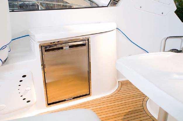 OEM competence OEM by WAECO Built-in fridges for yachts Boundless freedom: The horizon seems within easy reach the next