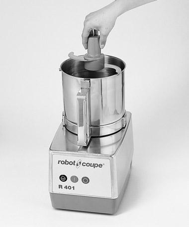 With the cutter bowl, the R 401 can be used to process meats, vegetables, fine stuffing, and mousse.