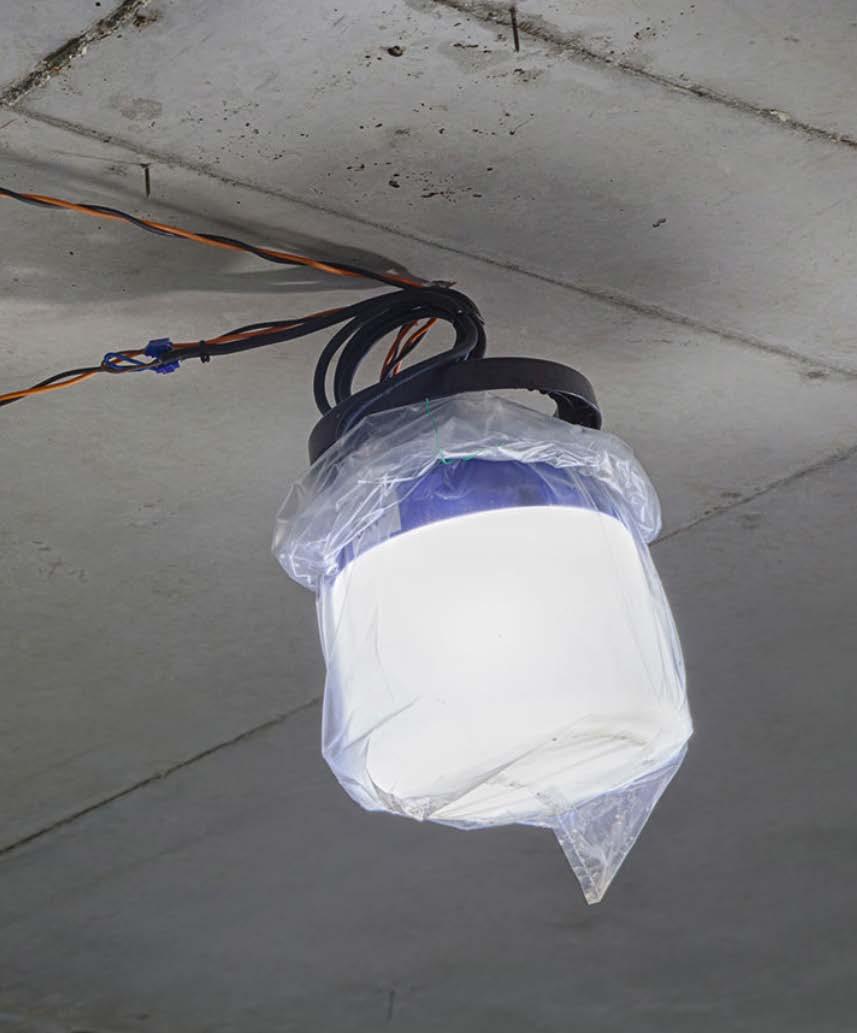 Thanks to the LED light source, the MBerg light does not heat up, so it can be protected from paint