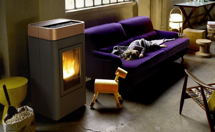 Cap Cute Dalia Pellet fuelled stove with minimal design Black painted steel casing and cast iron door Entry level