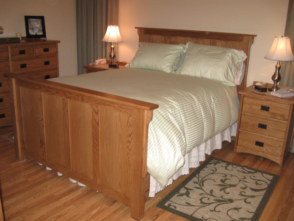 MISSION COLLECTION ITEM NAME DEPTH WIDTH HEIGHT 925-510 TWIN PANEL BED 83L 49 59 925-508 FULL PANEL BED 83L 64 59 925-511 QUEEN PANEL BED 88L 70 59