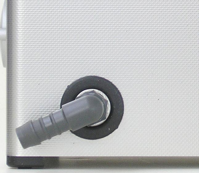 Screw on the tube socket (B) clockwise (included in delivery volume). 3.