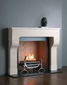 Header and slips Non-combustible panels set between the chimneypiece and fire chamber to protect the former from the heat of the fire and ensure a fire that draws safely.