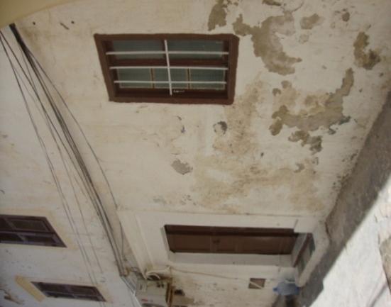 Figure 8.5: Façade painted by white color of Mahmoud Sola house in Tripoli. A) The entrance: This is the main component of the house.