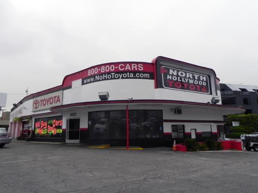 The survey identified two intact automobile showrooms from the 1940s, including Don Lee Cadillac (now Casa de Cadillac), which has been in continuous operation as a Cadillac dealership since 1949.