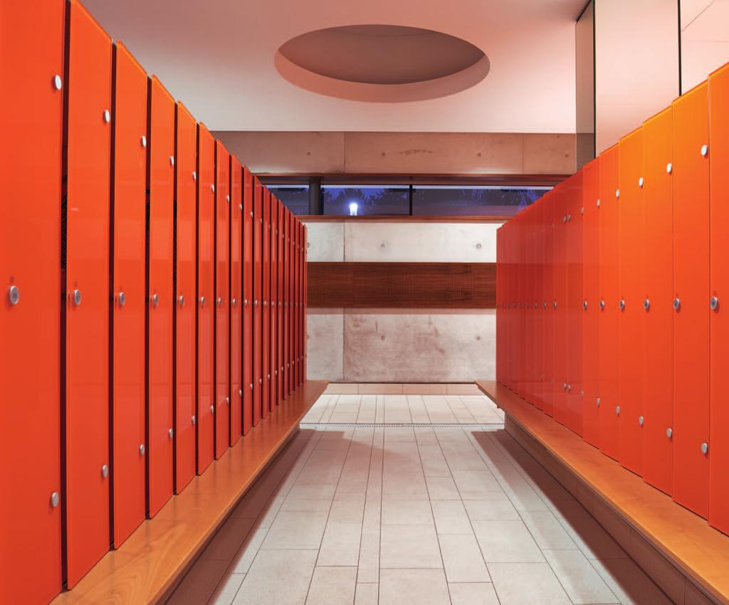 Type VITRUM GS (1) Beautiful and incredibly variable. The Schäfer cloakroom lockers combine the best of proven technology and new design - combined in a winning solution.