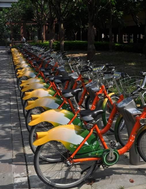 3. WALKING AND CYCLING GLOBAL: ONLINE TRAINING ON BIKESHARE PLANNING By the end of the course, participants will be able to: Create an effective bikeshare system plan Identify funding sources for