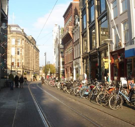 3. WALKING AND CYCLING GLOBAL: PUBLIC BIKE SYSTEMS By the end of this course, the participants have: Exchanged knowledge on non-motorised transport Reviewed public bike infrastructure design Reviewed
