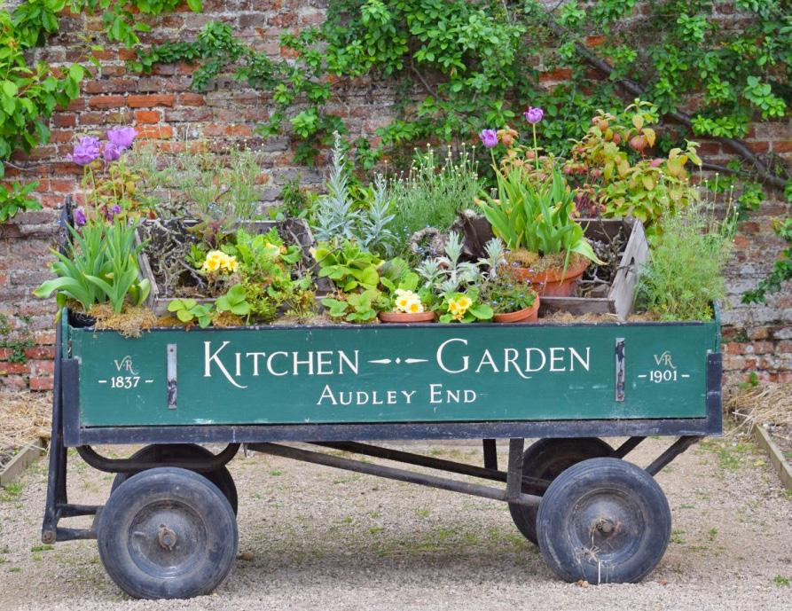DAY 4 Friday, May 18, 2018 This morning we ll set off to enjoy Great Dixter, once home to the wellknown horticulturalist and author, Christopher Lloyd.