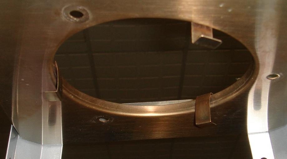 Check the 3 metal spring tabs located on the underside of the Damper (Fig.