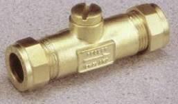 Use of check valves The following list shows some typical applications where the Water Regulations require single and double check valves to be installed.