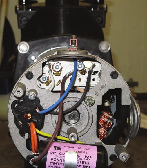 ATTENTION LICENSED ELECTRICIANS STANDARD WIRING FOR 110V See Motor Label for Details If you are connecting your pump to a 110V power source follow these simple directions.