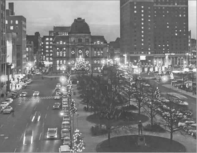 Kennedy Plaza. JOURNAL FILES Christmas lights at Kennedy Plaza, in 1959.