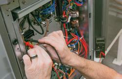 Post-installation and service support Service support on-site We can provide service engineers to assist you with on-site commissioning or service support.