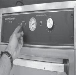 3-3. START-UP Before using the heated holding cabinet, the unit should be thoroughly cleaned as described in the Cleaning Procedures Section of this manual. 1.