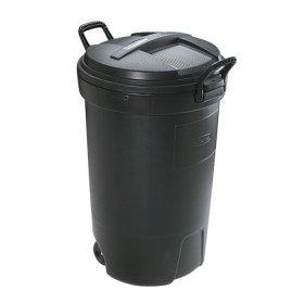 Garbage containers must be leak proof and have tight fitting