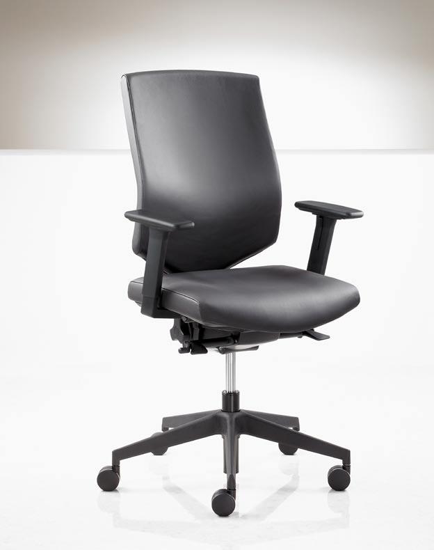 Working Chairs G3 Luxurious, generously-sized working chairs with an upholstered back, available in both medium