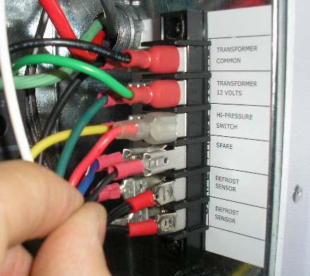Connection of an automation system to an electronic control (continued) Connect the other wire from the automation system on the terminal block (SPARE space) with the blue wire of the electronic