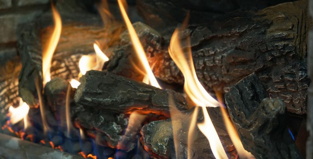 While many people agree that a roaring fire on a cold day helps make a house a home, choosing from today s myriad of hearth options can be confusing, especially when trying to balance aesthetics with