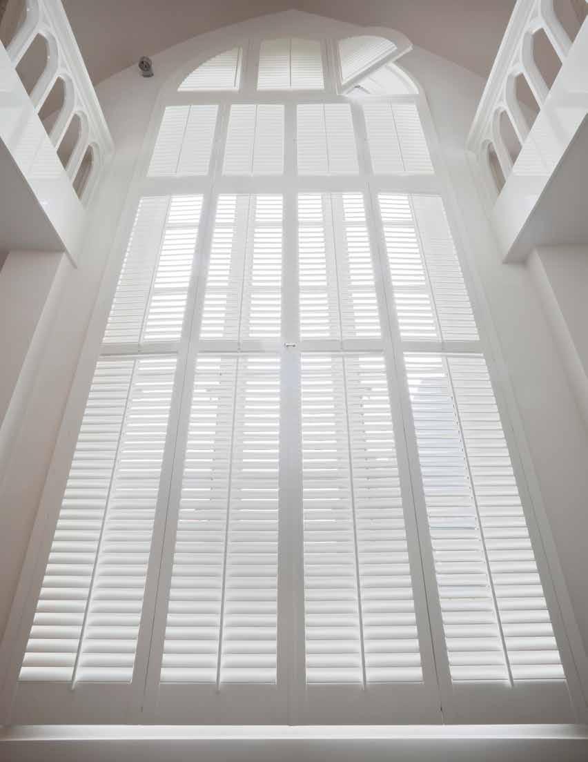 INVISIBLETILT Louvers move in unison and are perfectly aligned for maximum light and privacy control 7.