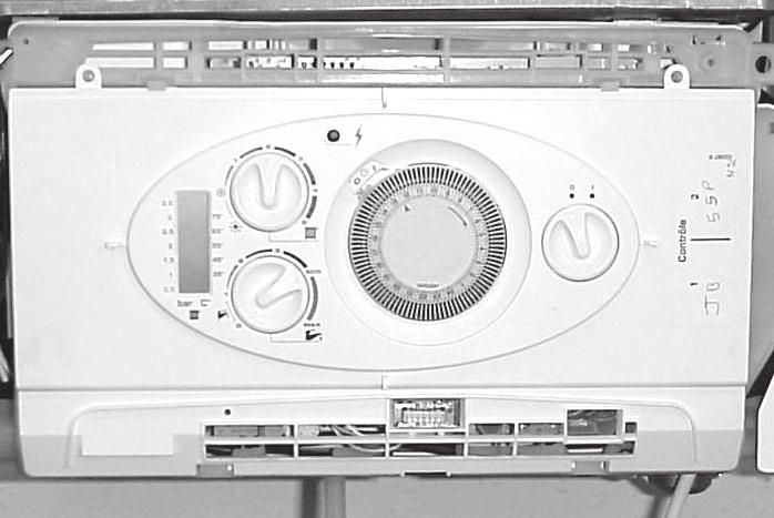 19 230V Controls board, refer to diagram 18.11. Unclip control panel user interface and hinge forward. Do not strain the cables.